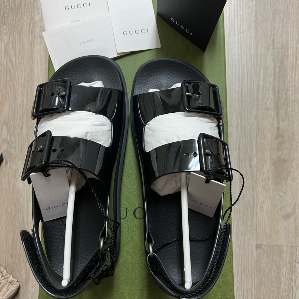 GUCCI Rubber Mini Double G Womens Dad Sandals size 36 in Black.